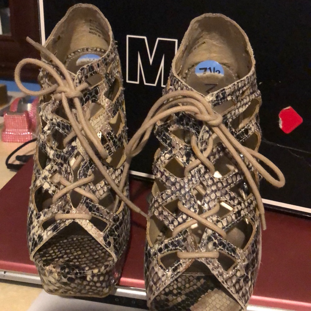 Shoes